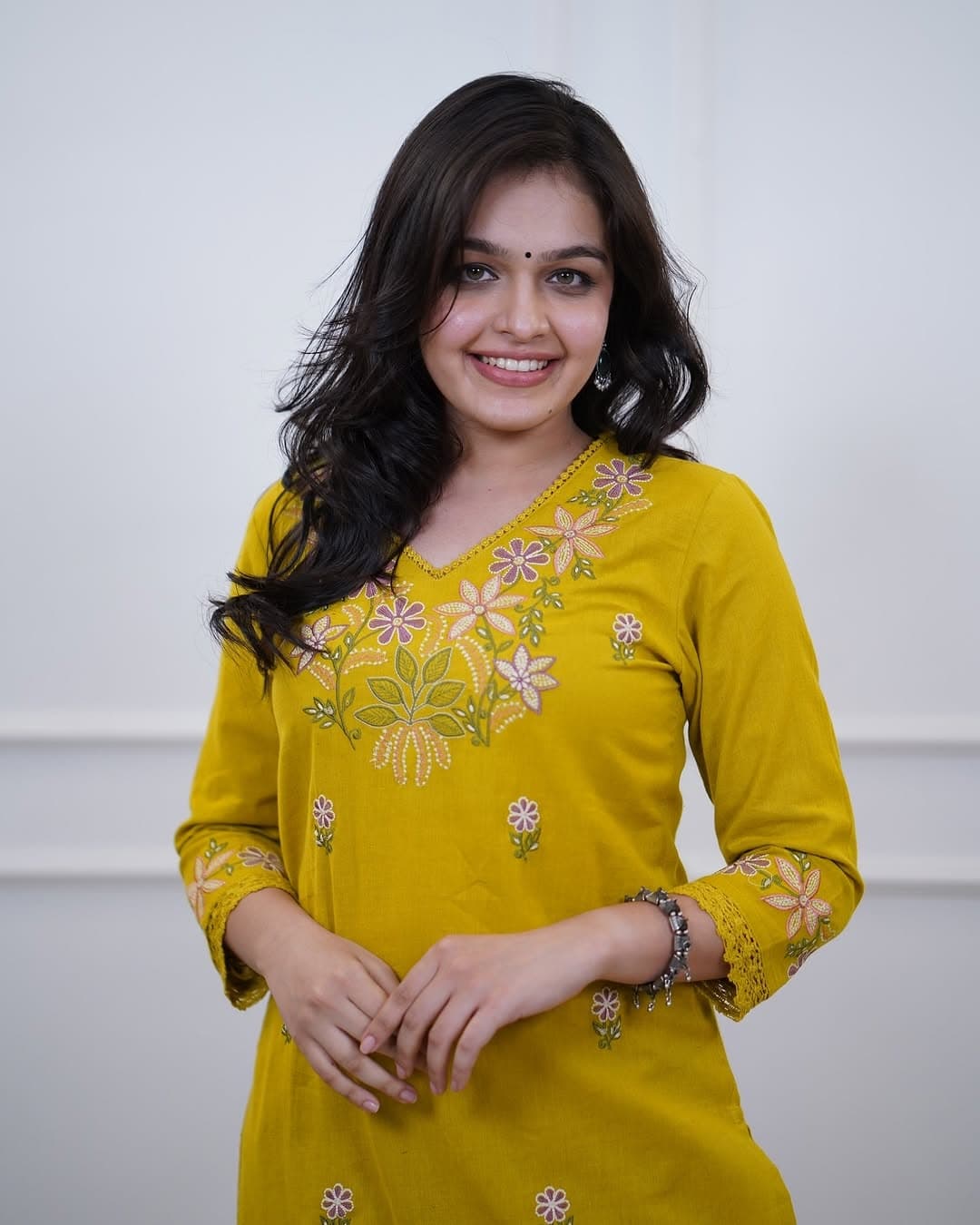 Full-Length Cotton Kurta Set with Pants – Daily Wear