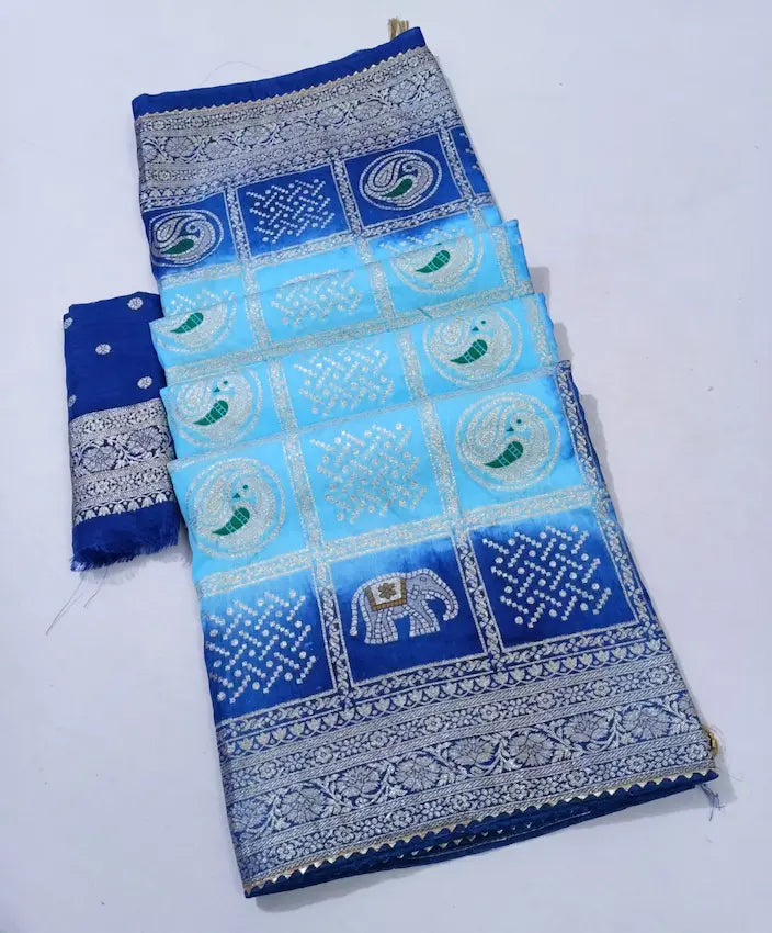 Close-up of zari border and rich pallu detailing