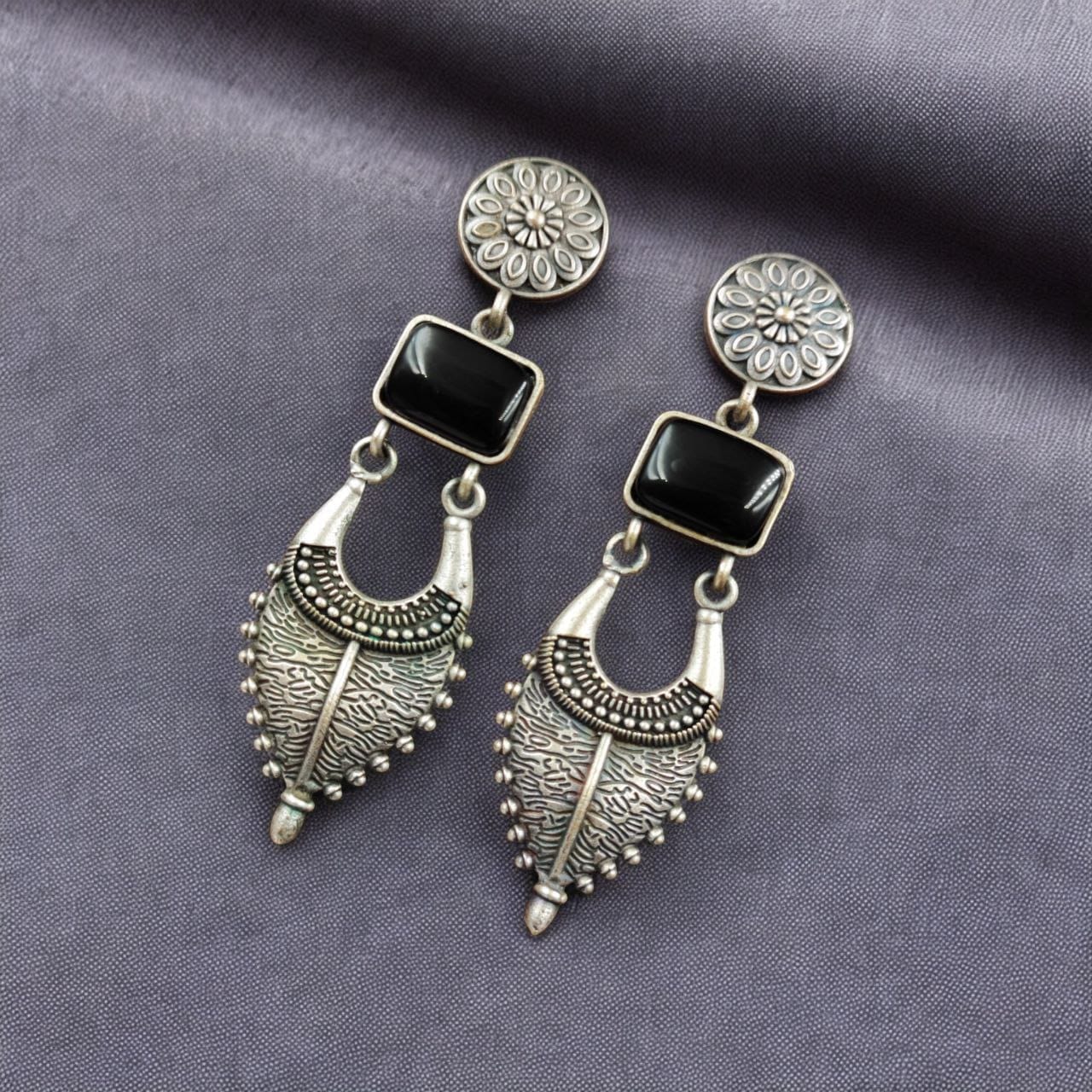 Maabetii Black Silver Look- Alike Jhumka with Square Stone
