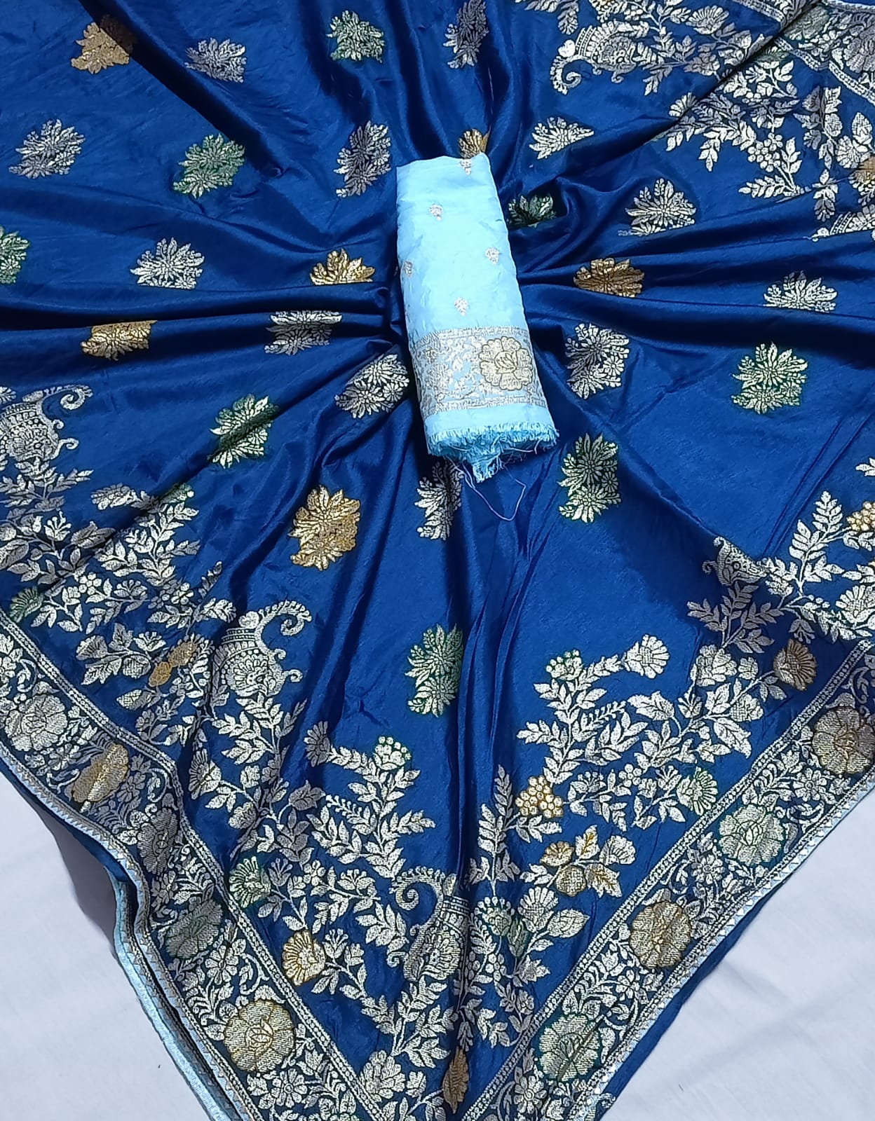 Maabetii Blue Dola Silk Zari Work Saree with Contrast Blouse