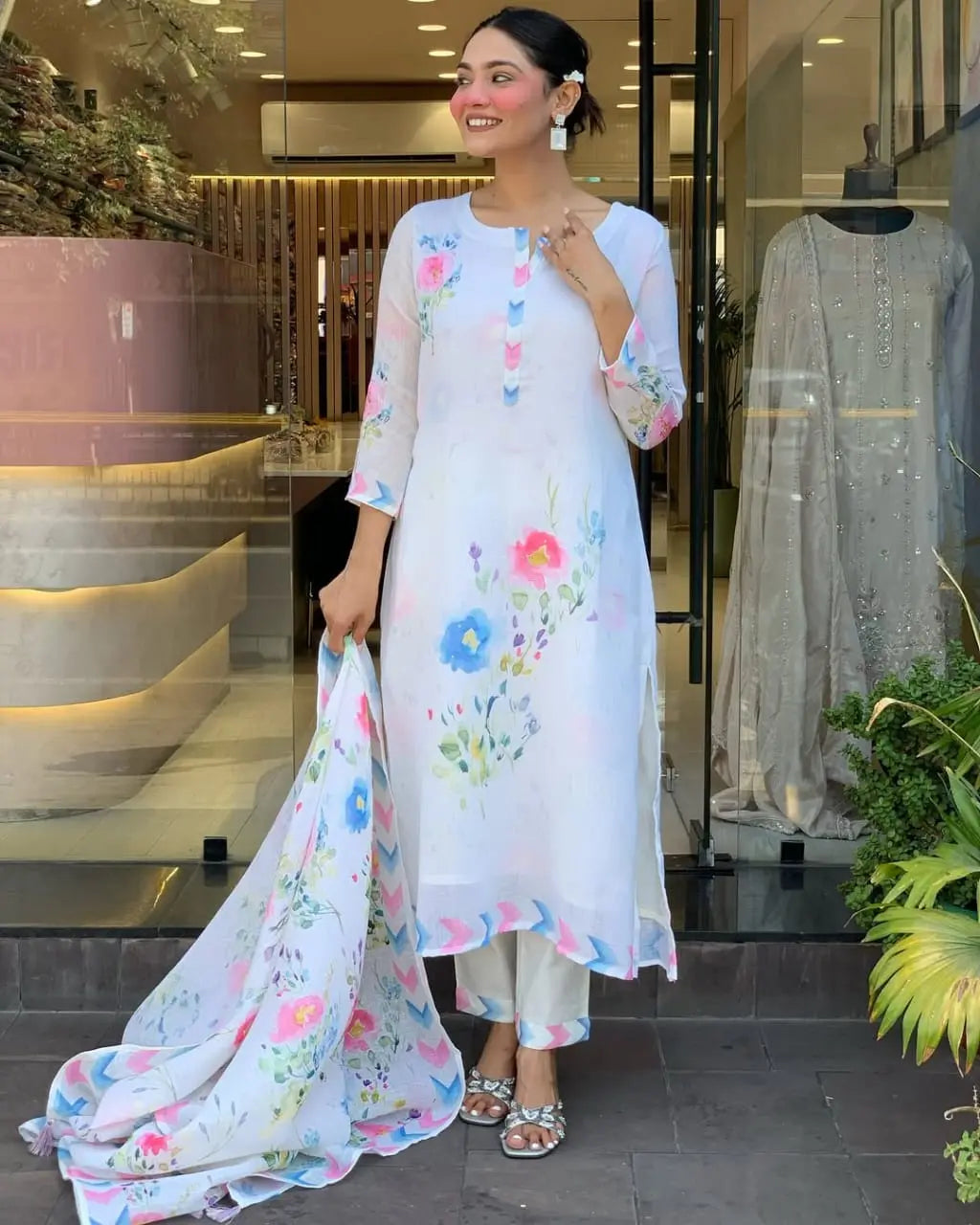 Breathable linen outfit with full lining summer wear