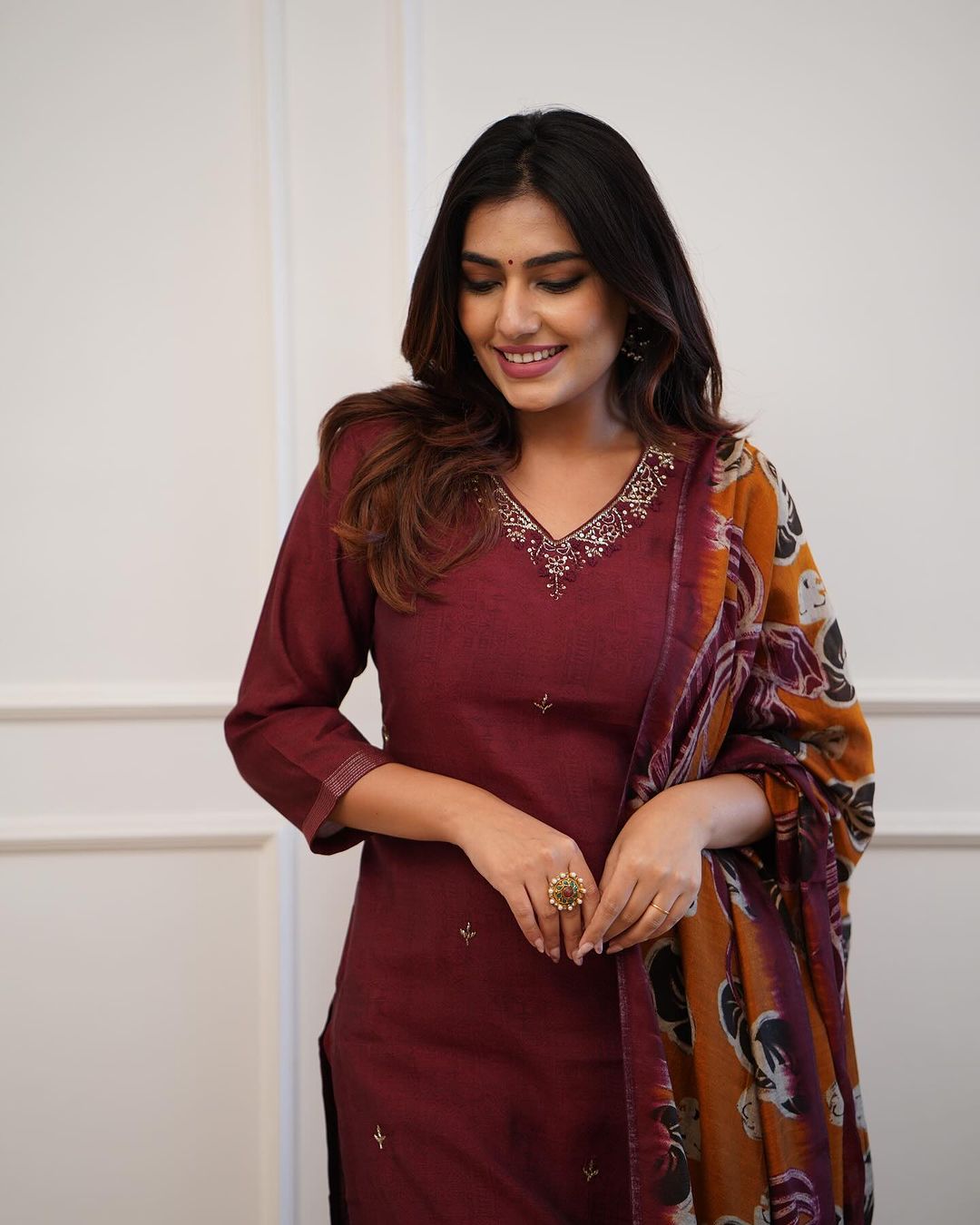 Zari work suit set