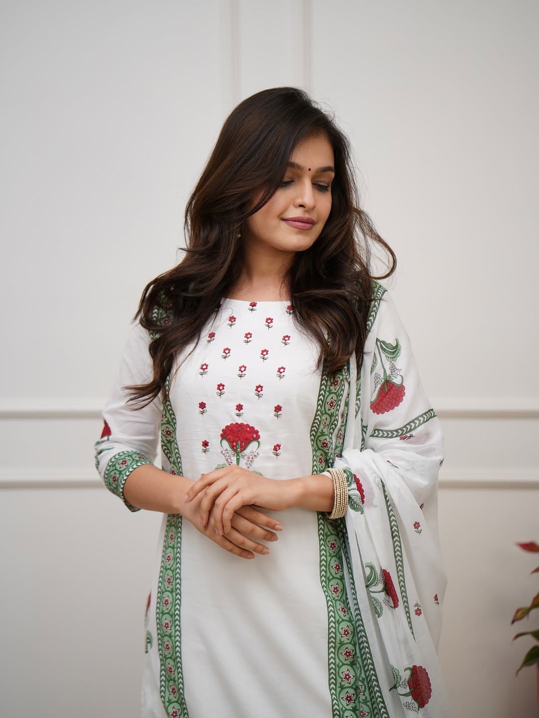 Zari handwork details on cotton sky suit set