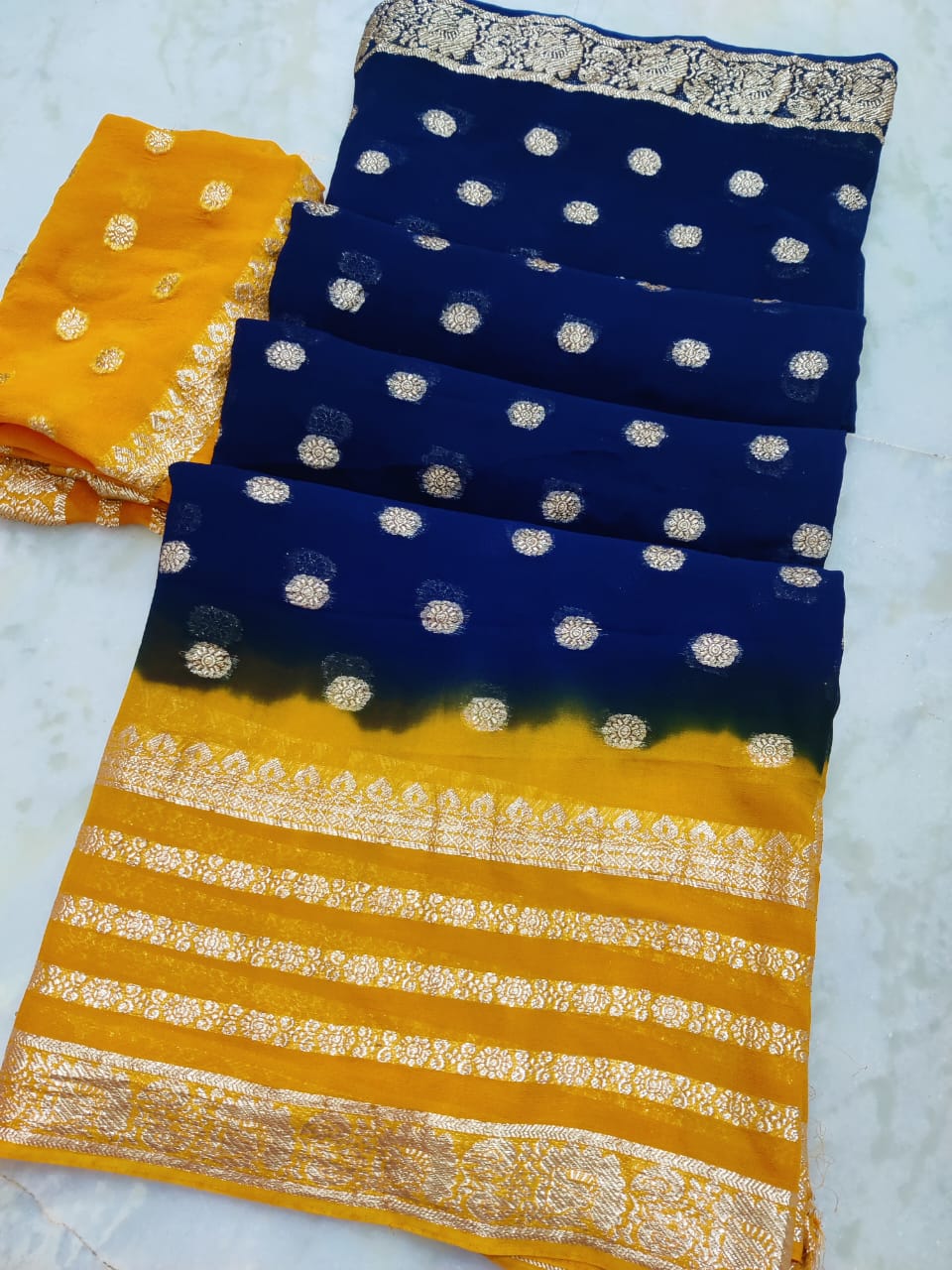 Maabetii Dual Color Jaipuri Dye Zari Work Pure Georgette Saree