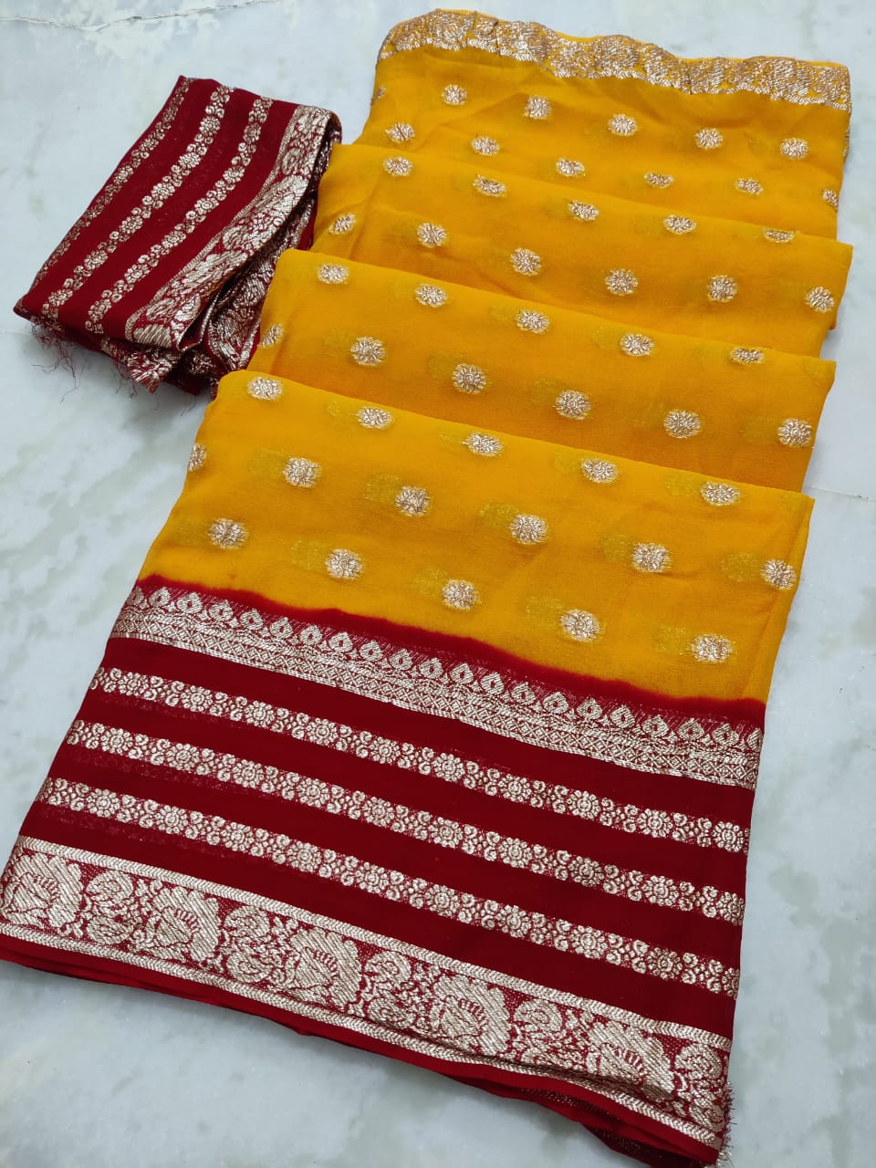 Maabetii Dual Color Jaipuri Dye Zari Work Pure Georgette Saree