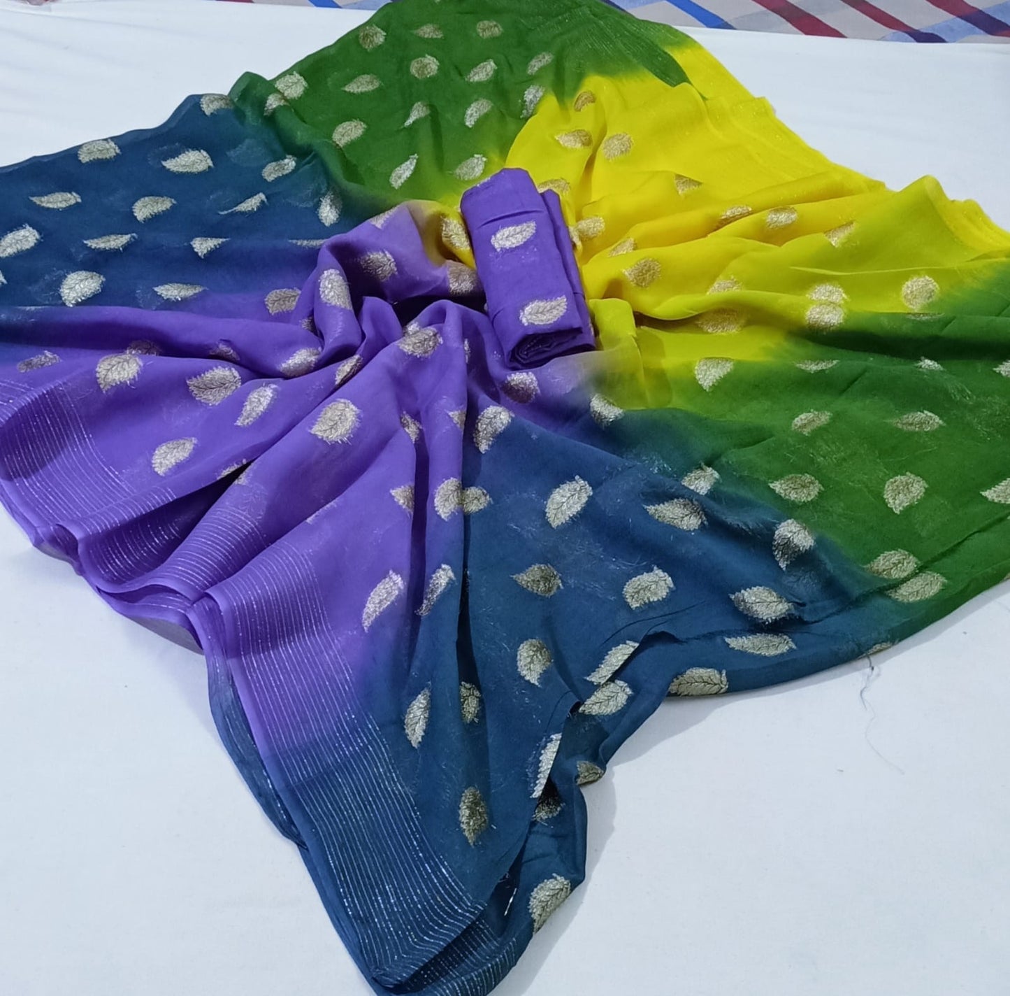 Maabetii Multicolor Leaf Design Zari Work Pure Georgette Saree