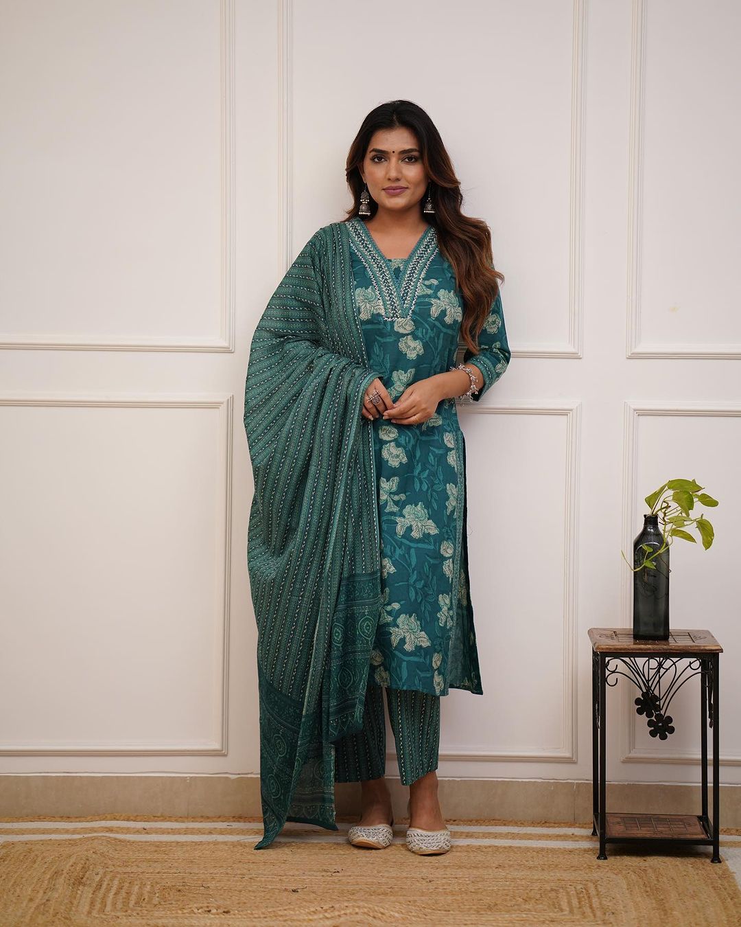 Maabetii Teal Green Floral Moti Lace Handwork Cotton Straight Suit Set