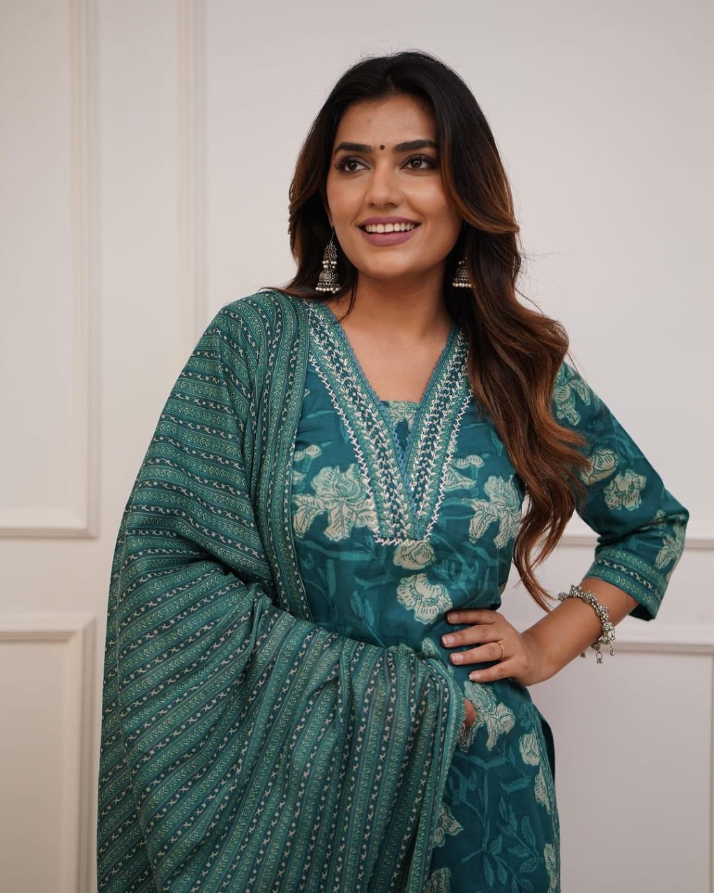 Maabetii Teal Green Floral Moti Lace Handwork Cotton Straight Suit Set