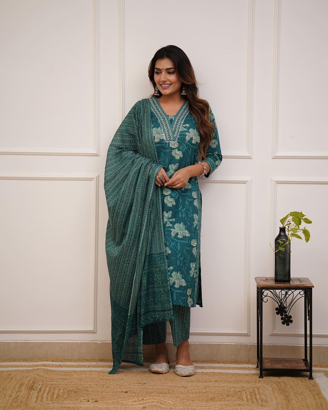 Maabetii Teal Green Floral Moti Lace Handwork Cotton Straight Suit Set