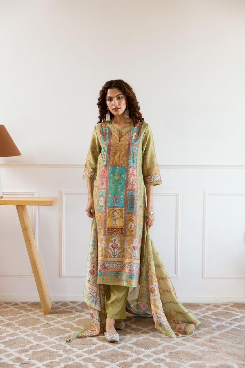The Kavya Pakistani Suit Set