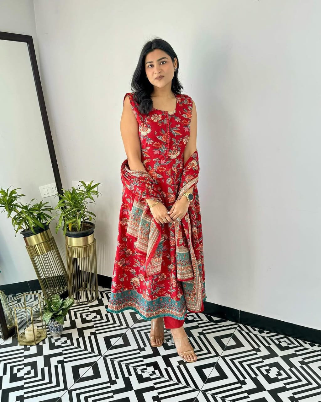Maabetii Red Cotton Embroidery Suit Set With Jacket