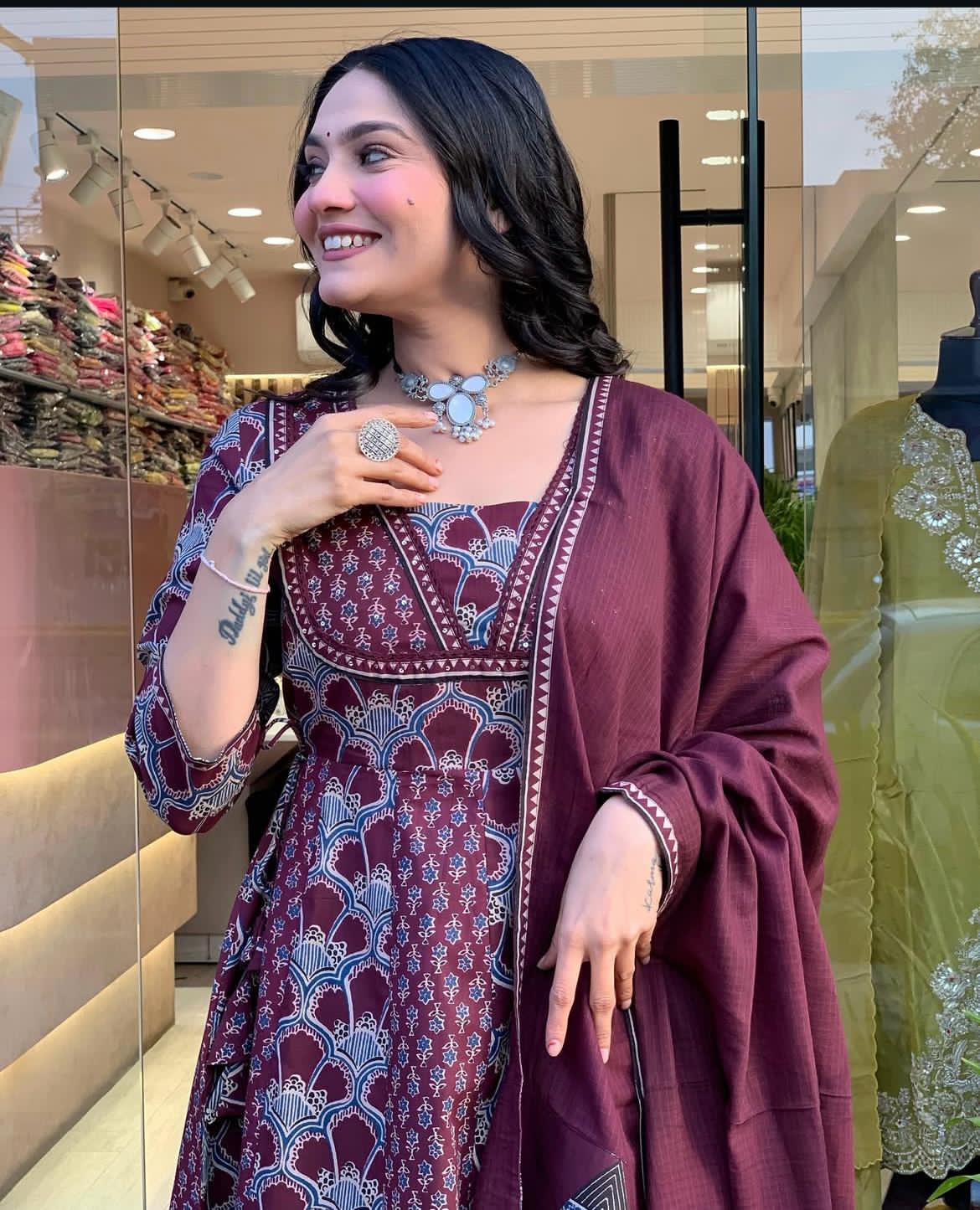 Flared 3.50m Anarkali kurti with elegant cotton dupatta