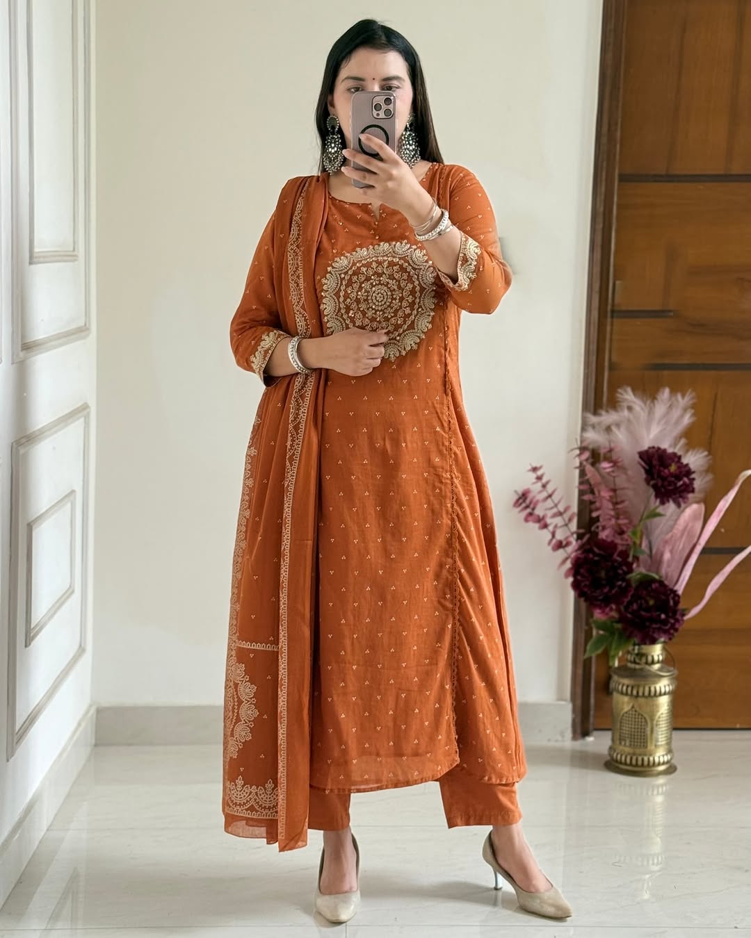 Full set with kurta, cotton pant, and malmal dupatta displayed