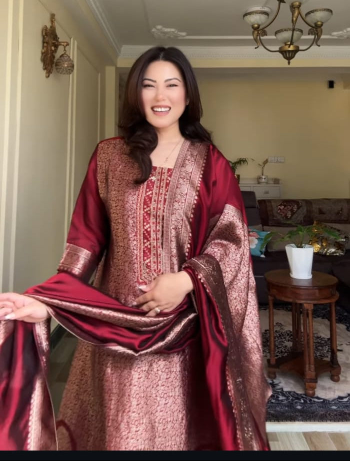 Traditional Banarasi suit set with zari work and bonus bracelet