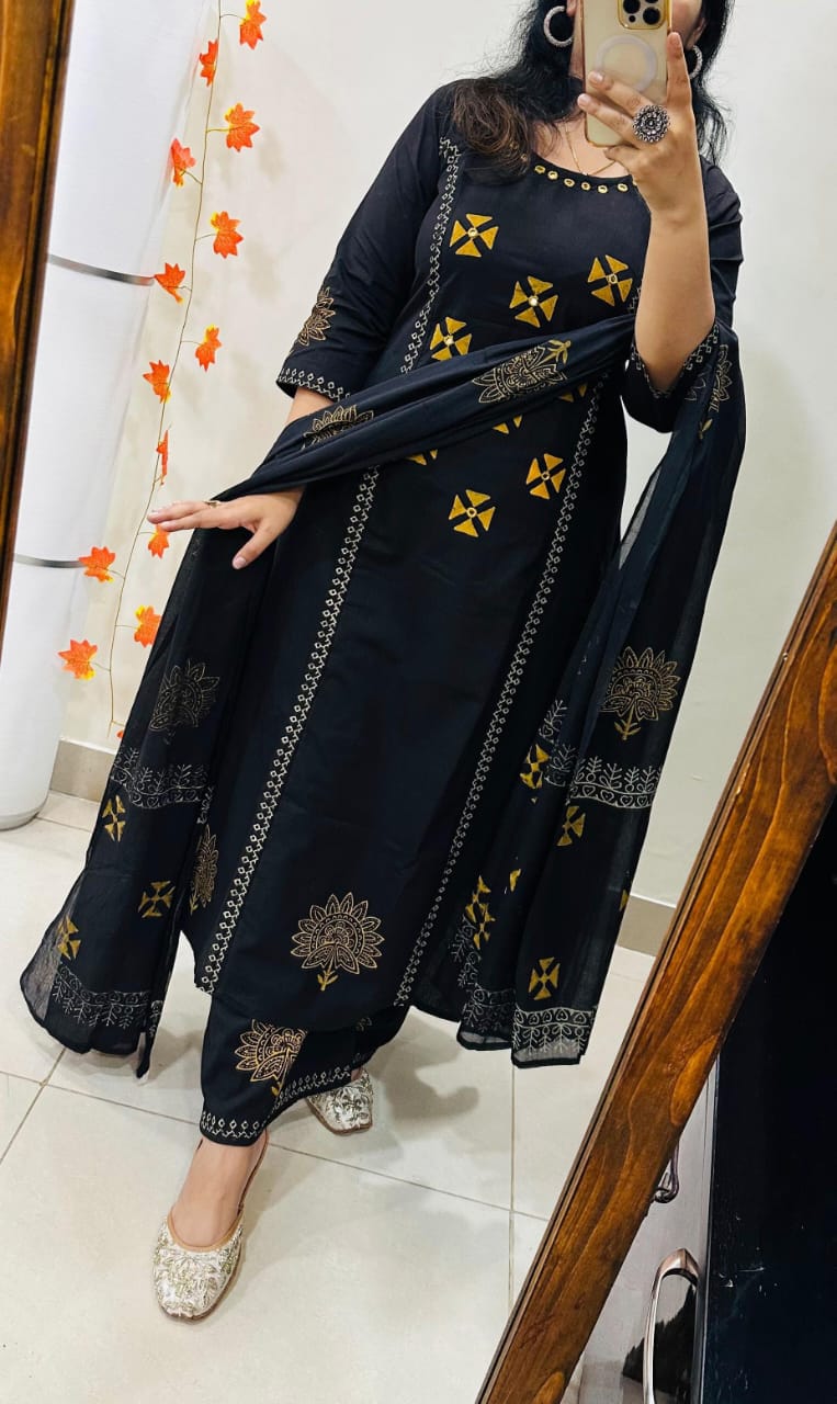 Cotton palazzo suit set with handcrafted mirror and block prints