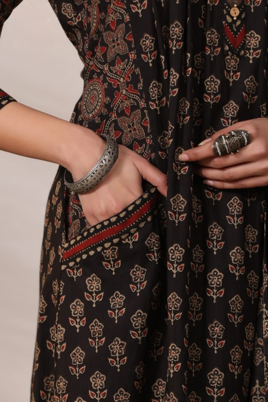 Women’s cotton kurti set with handcrafted adda work detailing