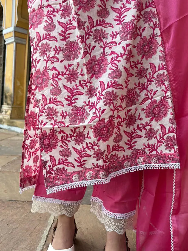 Printed Cotton Suit Set with Lace Yoke Design