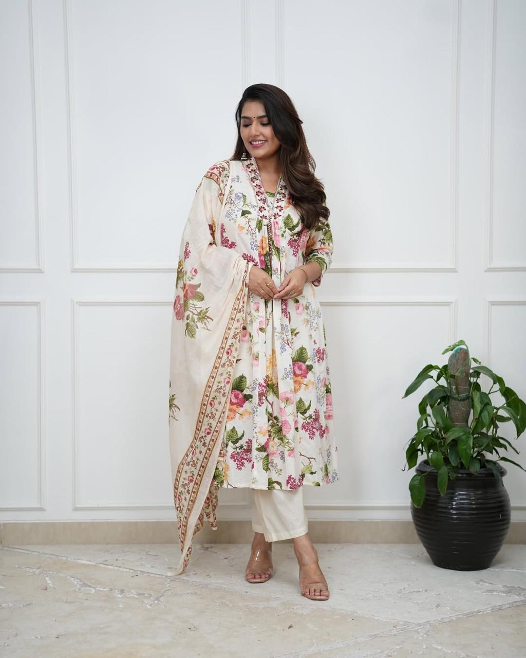Threadwork A-line cotton kurti pant set with tassels