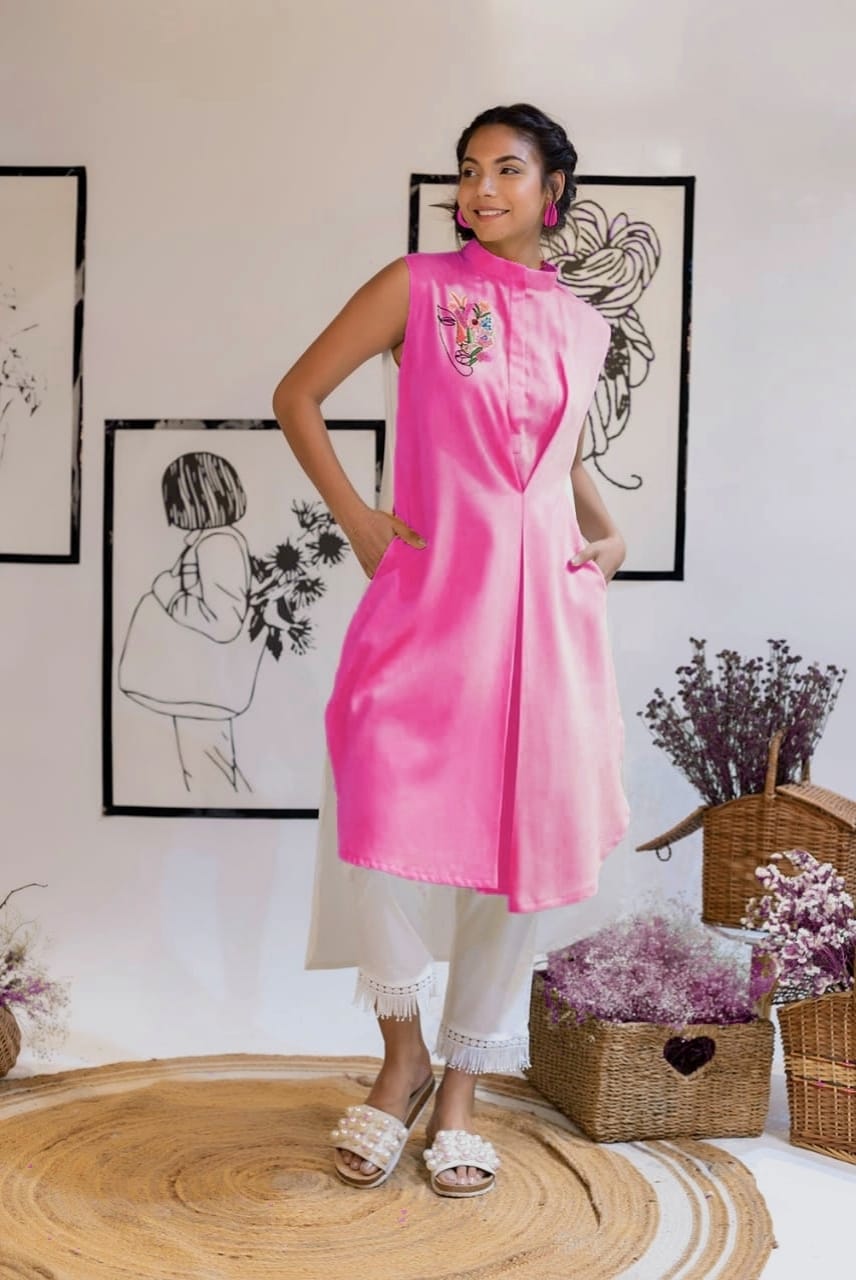 Festive Pocket Kurti Set with Crocia Lace Detailing