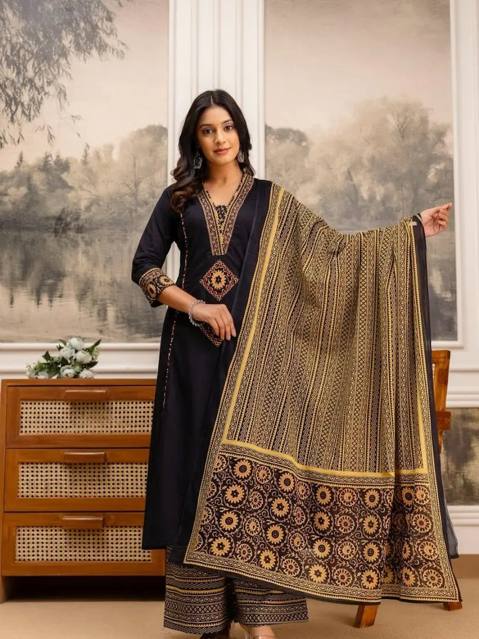 Traditional Cotton Kurti Pant Dupatta Set for Women