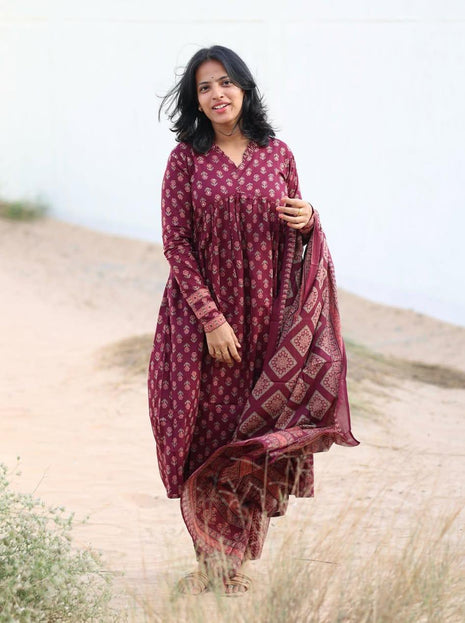 Cotton kurti set with hand work and matching dupatta