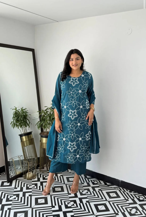 Full thread work cotton kurti pant dupatta set

