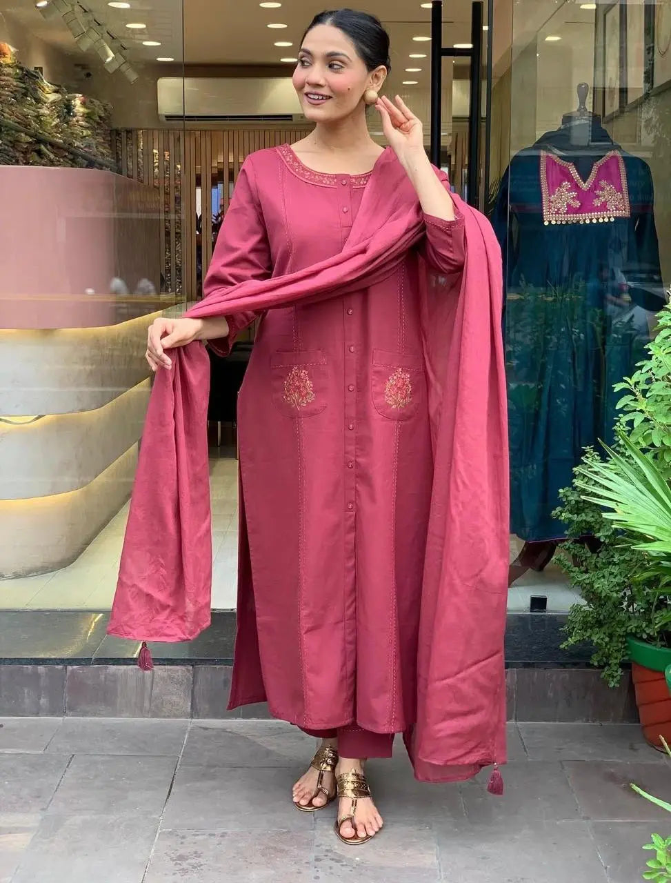 Embroidered cotton kurta pant set with malmal dupatta