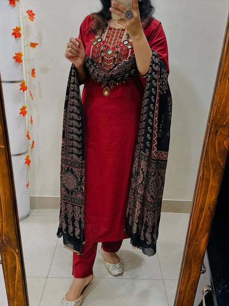 embroidered cotton kurti pant set with dupatta