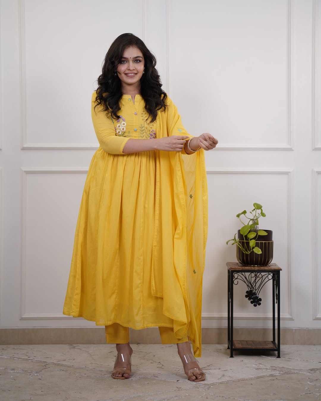 Embroidered cotton kurti set with lace dupatta front view

