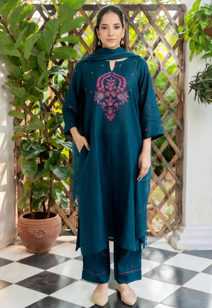 Embroidered cotton slub kurta set with ivory pants and dupatta