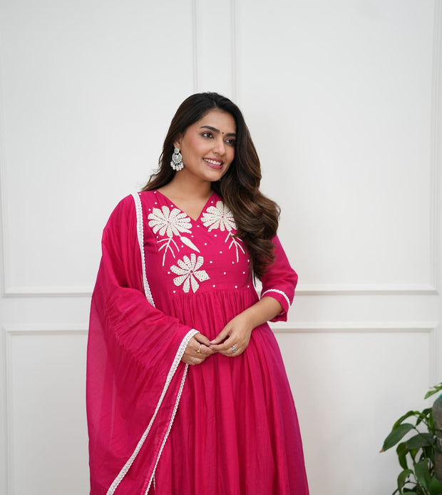 Festive cotton kurta pant set with lace detailed dupatta