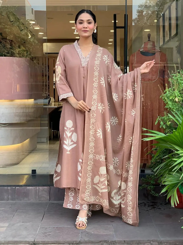 Elegant cotton kurti pant set with embroidery and pockets