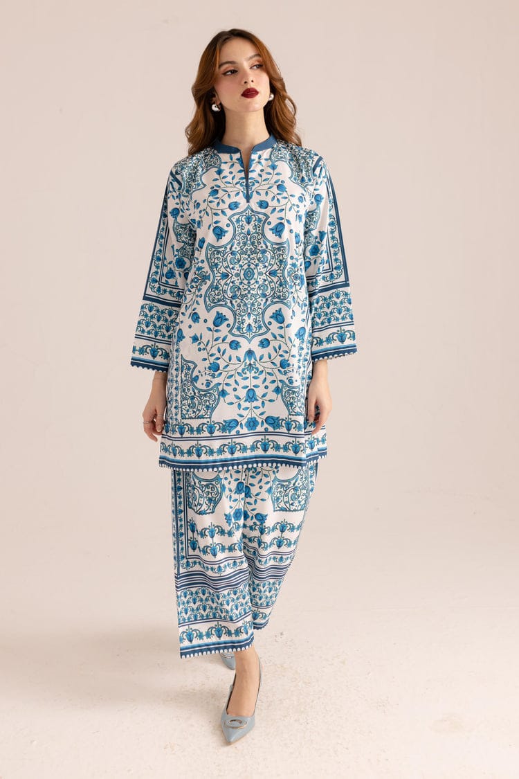 showing kurta and pant in floral coord set