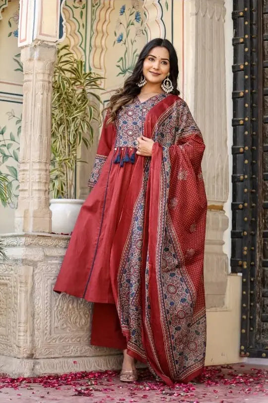 Heavy cotton kurti pant dupatta set with neck handwork
