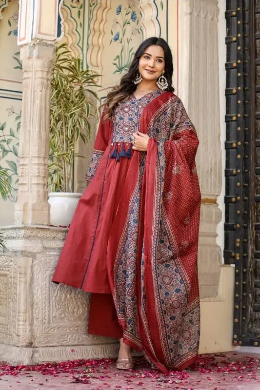 Heavy cotton kurti pant dupatta set with neck handwork
