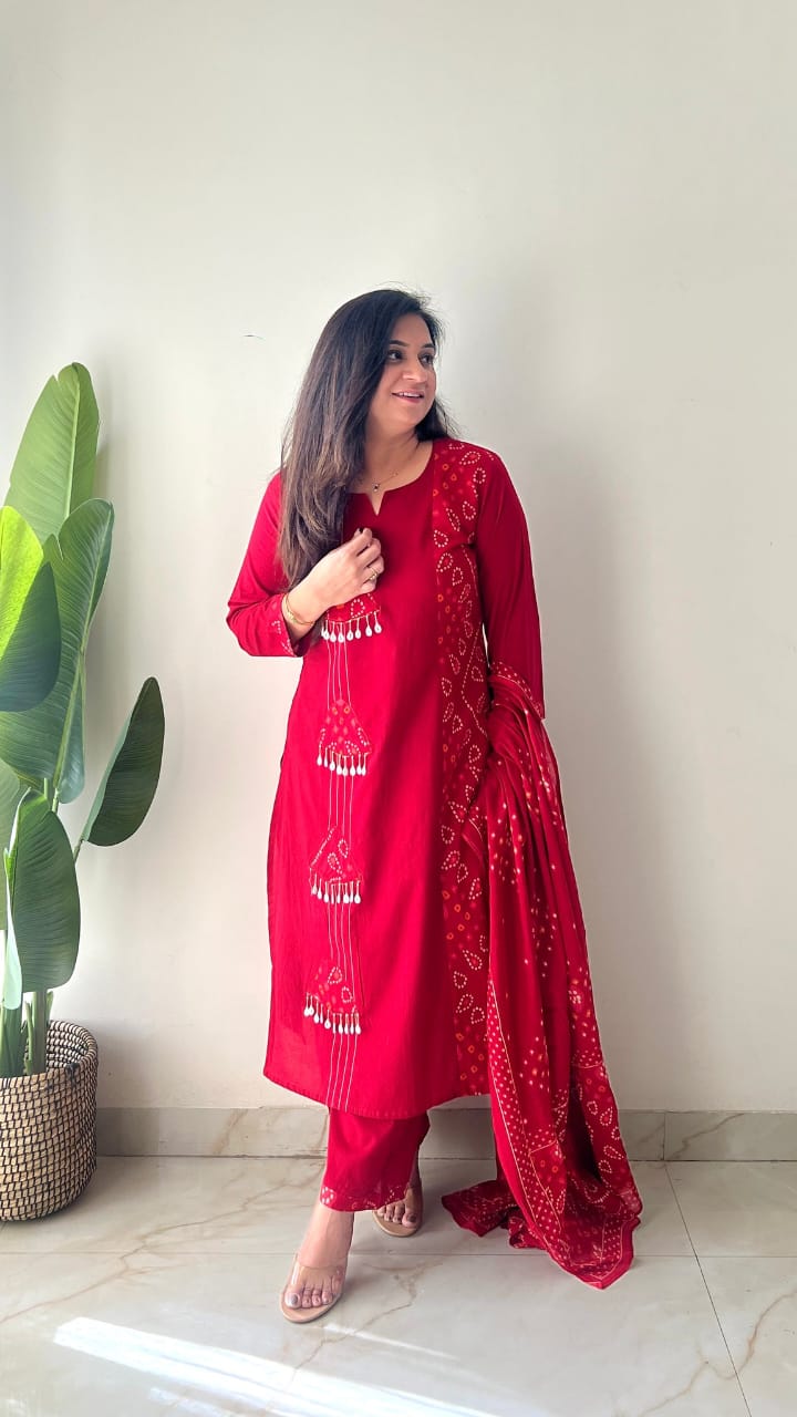 Pure cotton kurti set featuring handcrafted kodi work