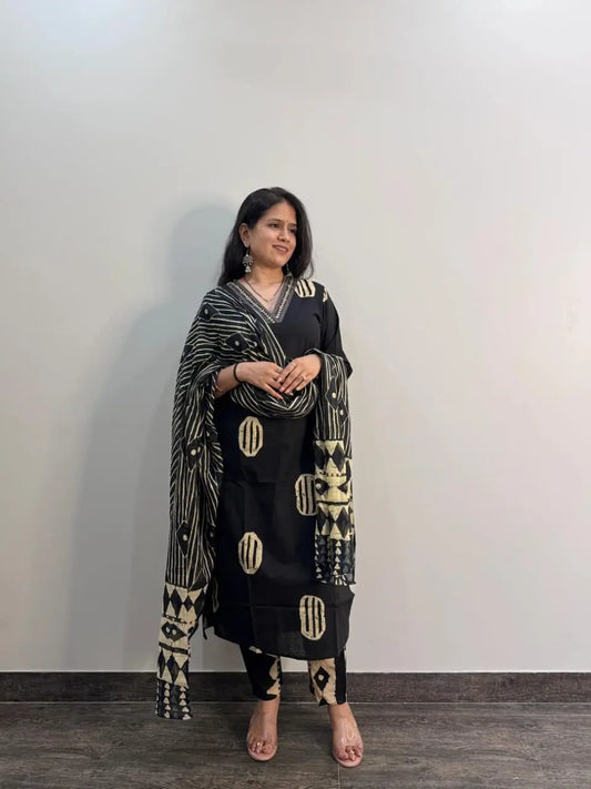 Heavy cotton kurti with neck embroidery and pocket pant

