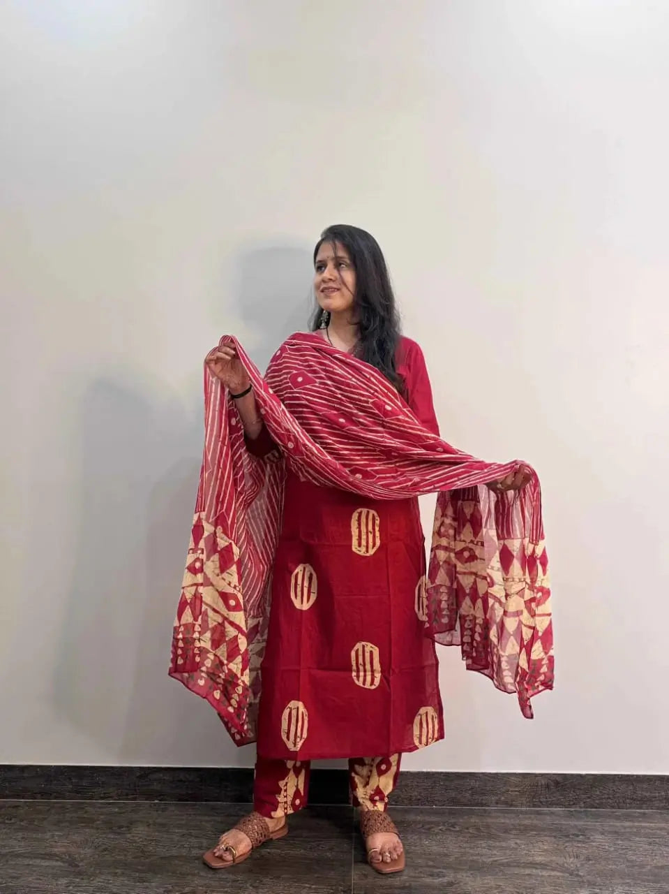 Maabetii festive cotton kurti pant dupatta set

