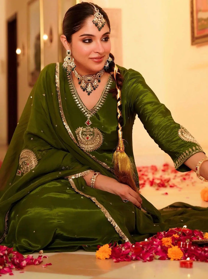 Heavy embroidered chinon straight kurta set with dupatta