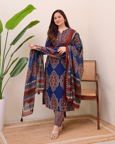 Heavy handwork cotton suit for summer wear

