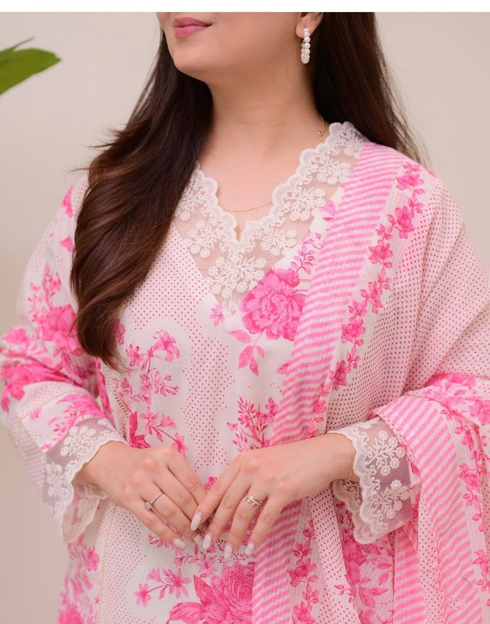 Summer suit set with sequins and embroidery


