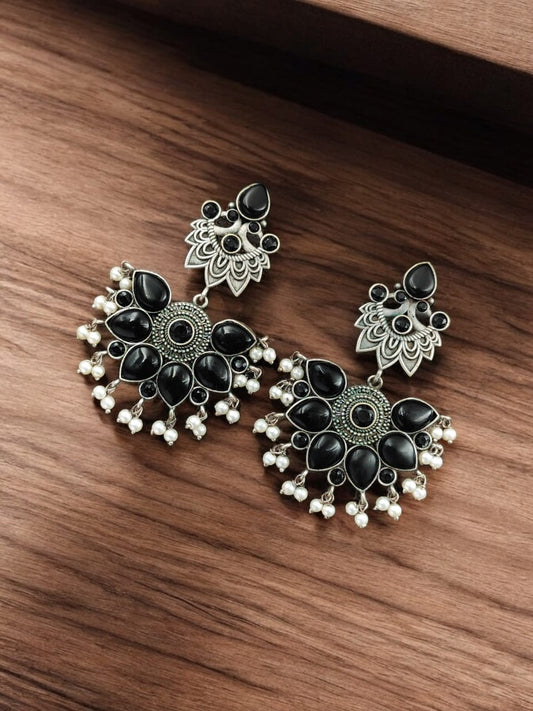 Maabetii Black Stud Peacock Stone Earring