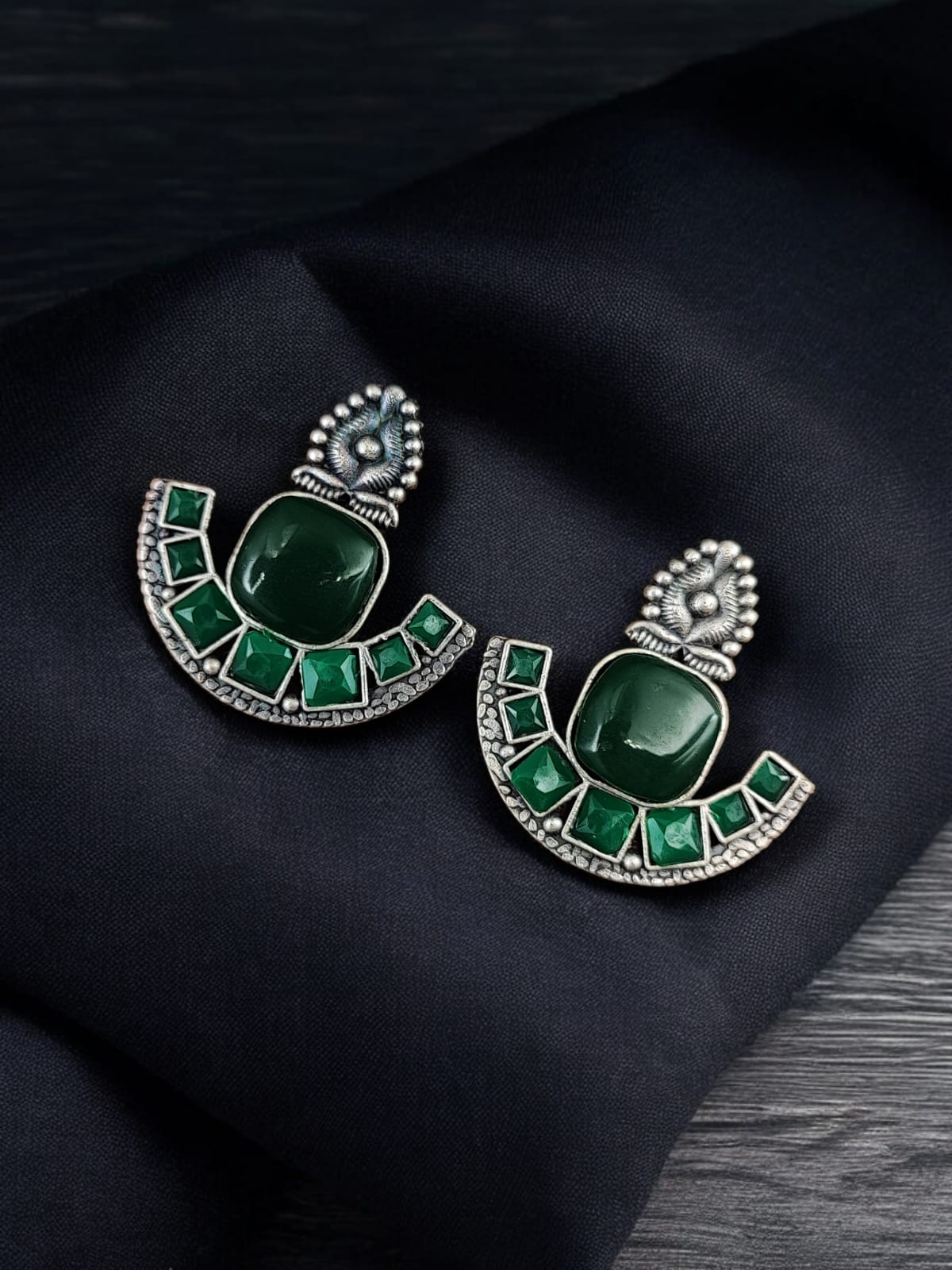 Maabetii Green Antique Oxidised Stone Stud Earring