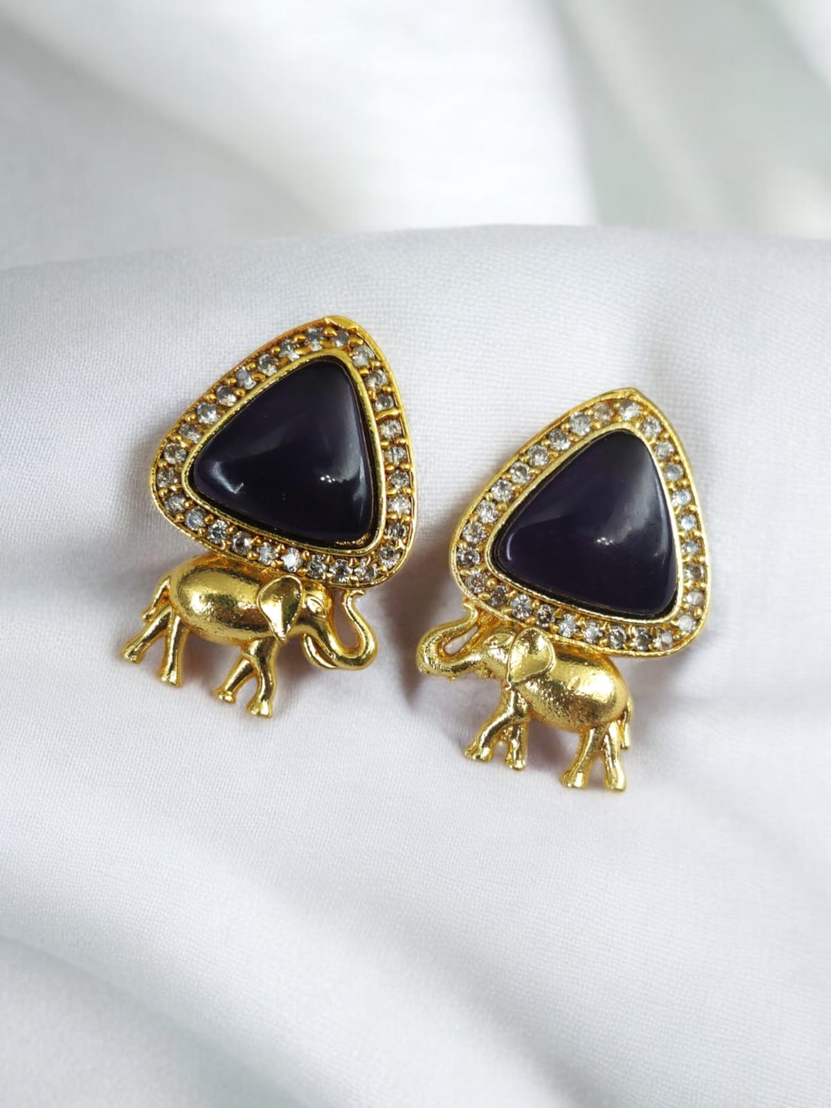 Maabetii Black Gold-Plated Elephant Design Stud Stone Earrings