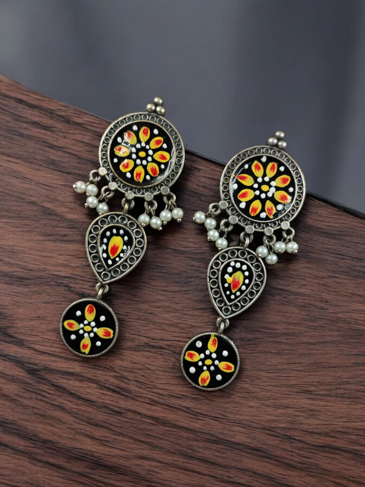 Maabetii Black Traditional Indian Art Painting Jhumka