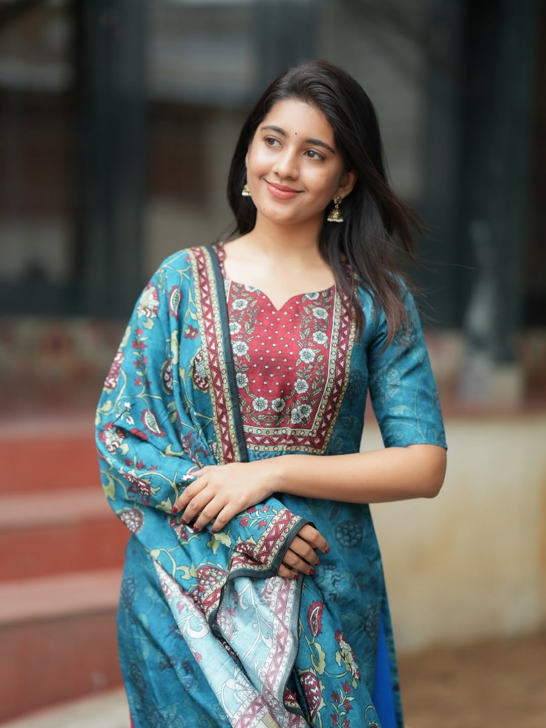 Blue KitKat silk suit set with printed dupatta and Maharaja pant