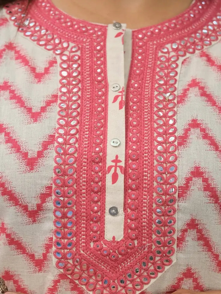 Elegant festive kurti pant set with mirror work design
