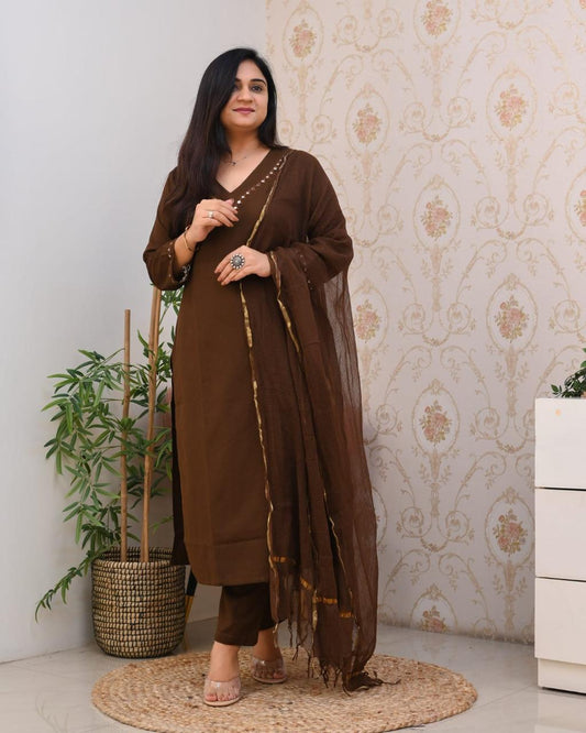 Zari Kota Doria dupatta paired with embroidered mirror work kurta set