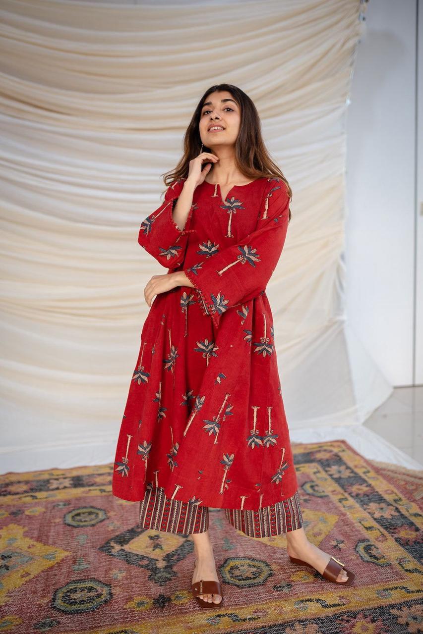 Lace-work Red kurti and pant set in pure cotton