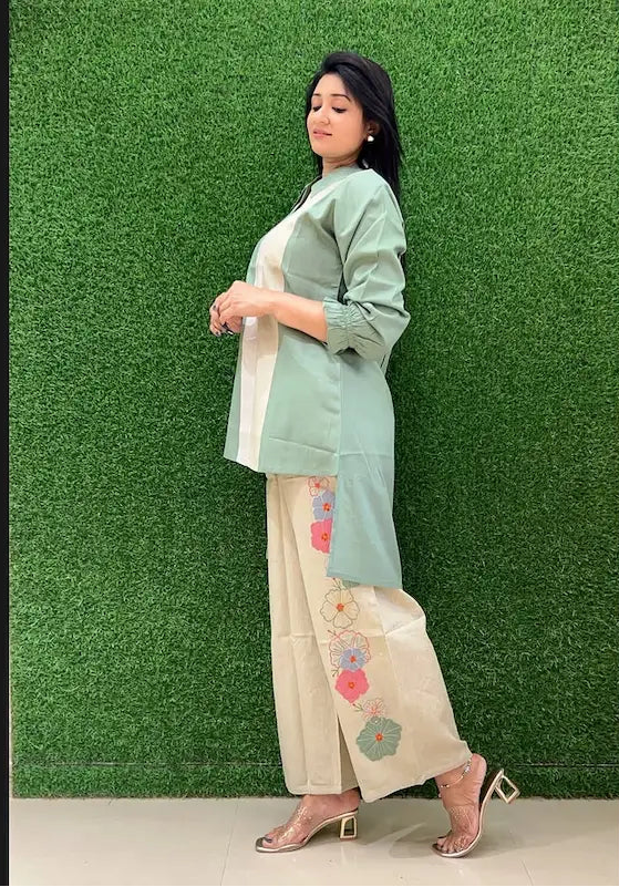 Work-to-vacation cotton kurti palazzo co-ord set for women